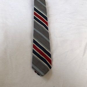 Men’s Starcy red,white,blue striped Tie.